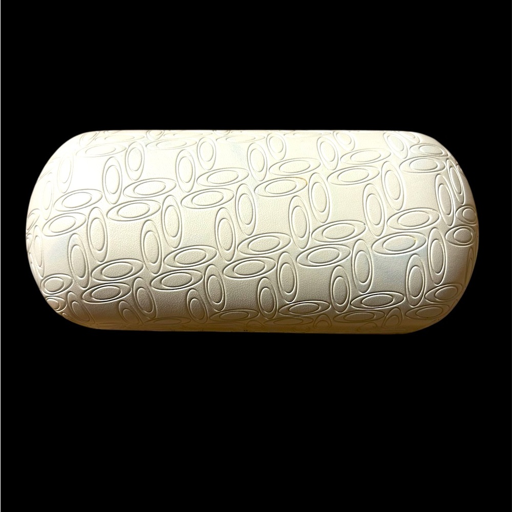 Oakley Clamshell Sunglass Case